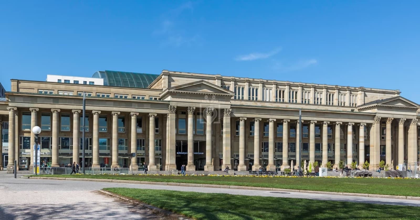 Stuttgart — Königsbau am Schlossplatz